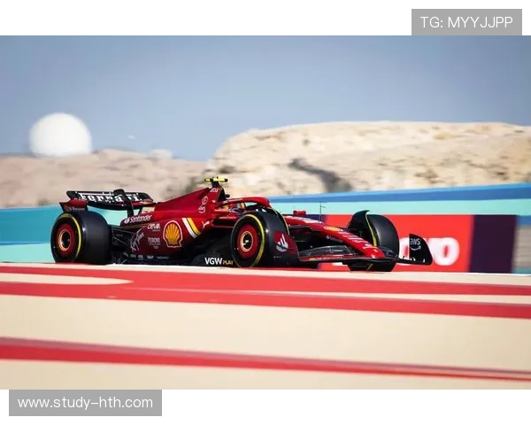 F1赛季最新动态：梅赛德斯车队挑战红牛霸主地位 排位赛激烈竞争揭幕